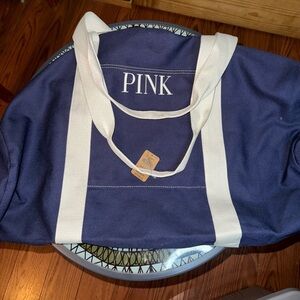 Vs duffle bag